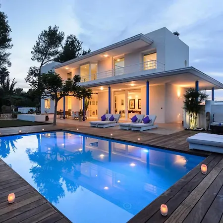 Villa Majestic Near *